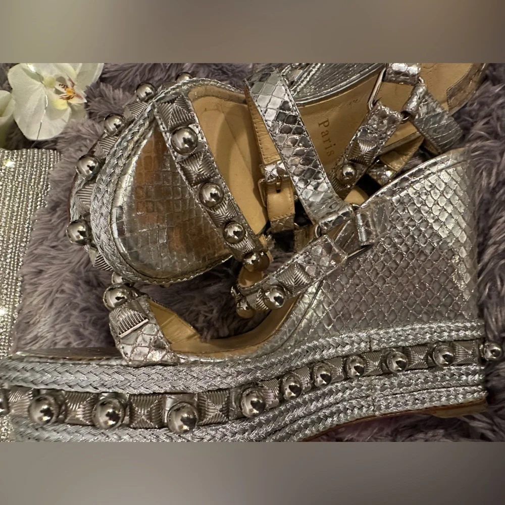 ๐ฅCHRISTIAN LOUBOUTIN 100% AuthSilver Snake&Embellished Platform Espadrille 39 - Picture 3 of 16